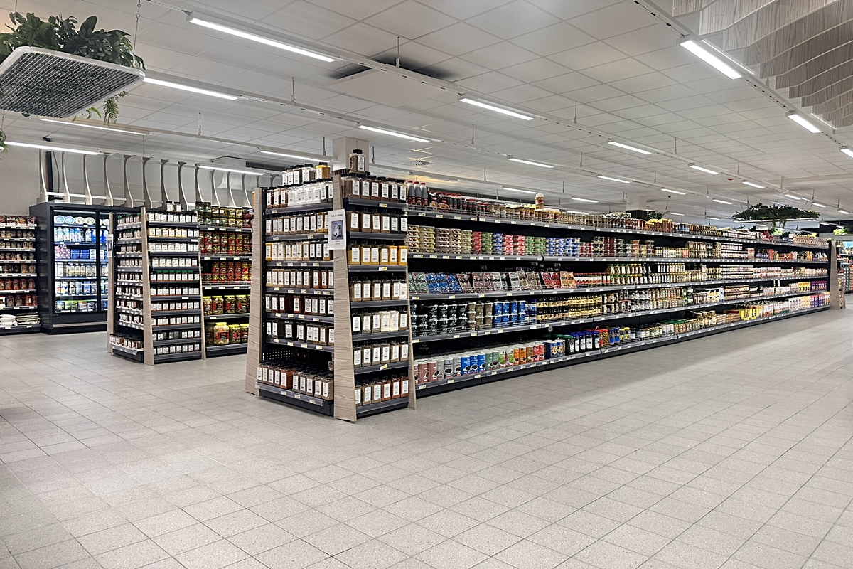 Market Rafı Seçerken Nele...